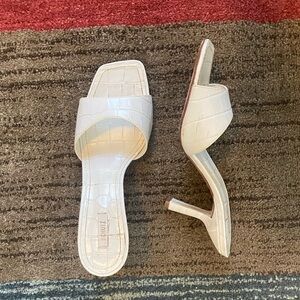 SCHUTZ Cream Croc-Embossed Heels